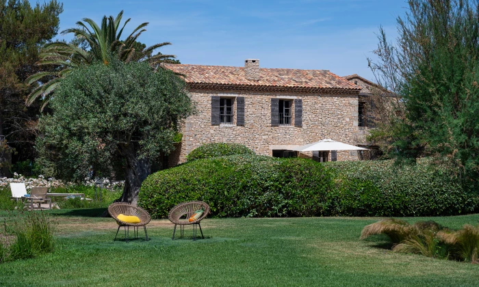 Villa Era