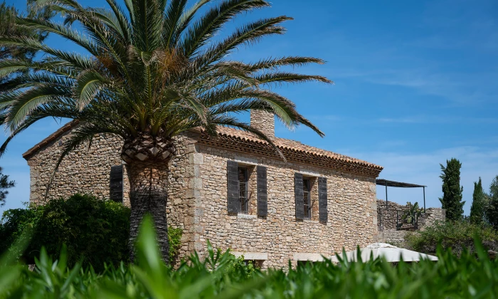 Villa Era