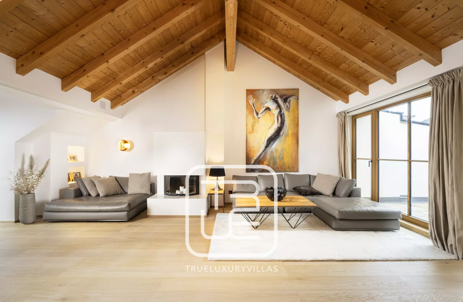 Penthouse Contempo