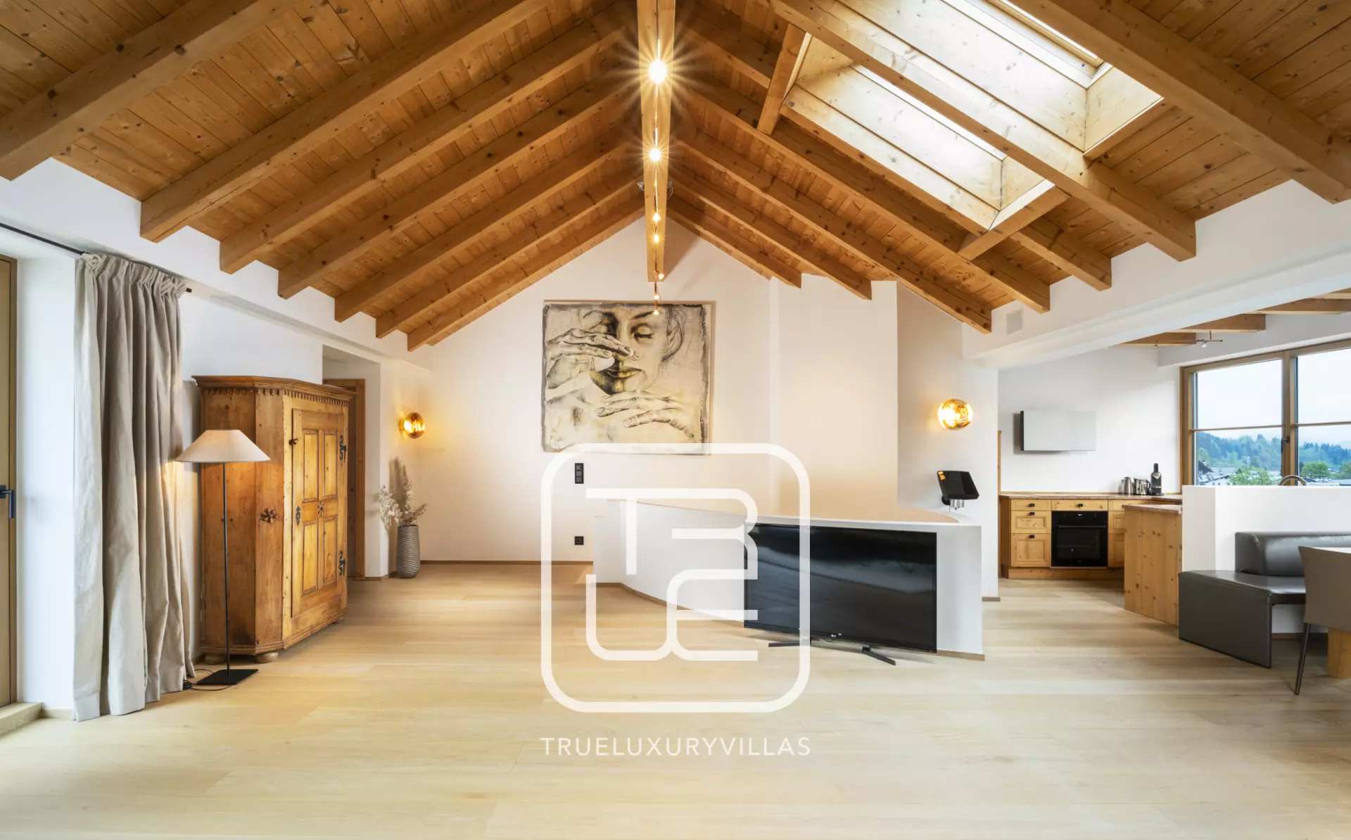 Penthouse Contempo