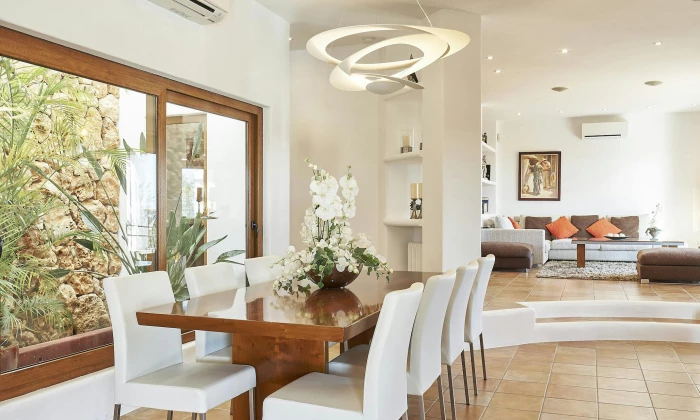 Villa Delinos