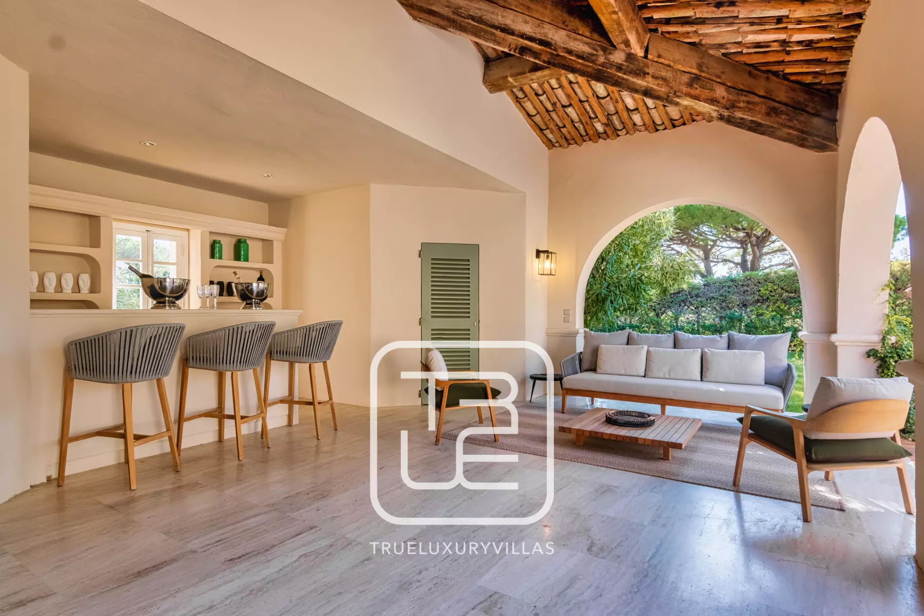 Villa Salins