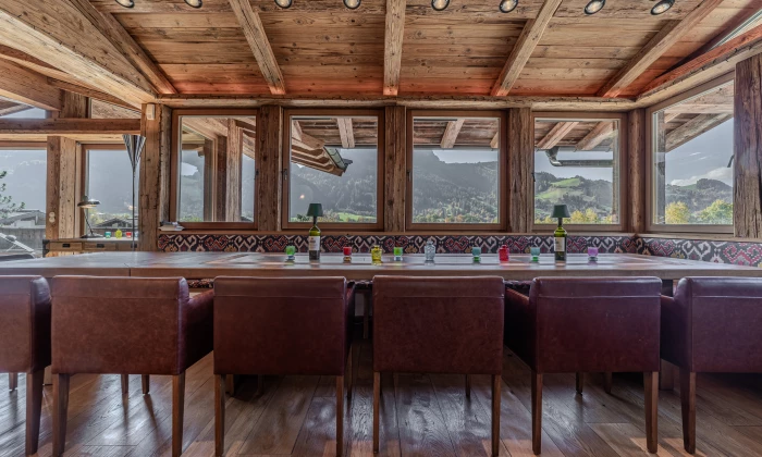 Chalet Zephyr