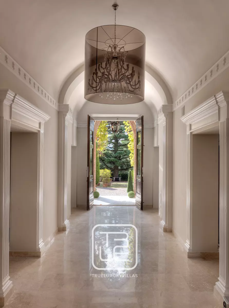 Estate Ora
