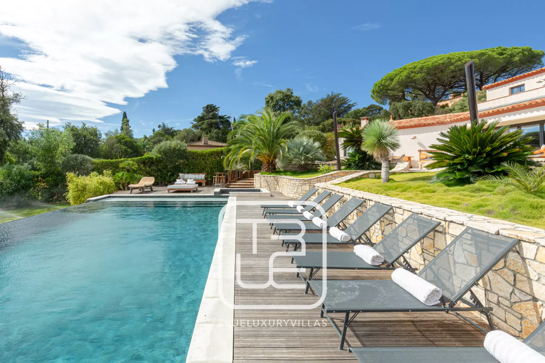 Villa Avalon